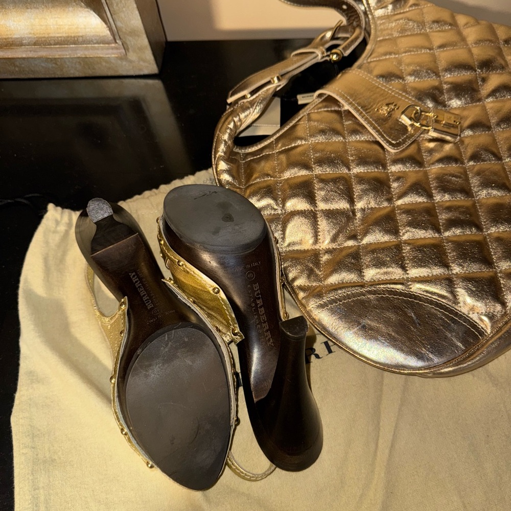 Burberry Metallic Gold Quilted Bag and Heels - Picture 4 of 4